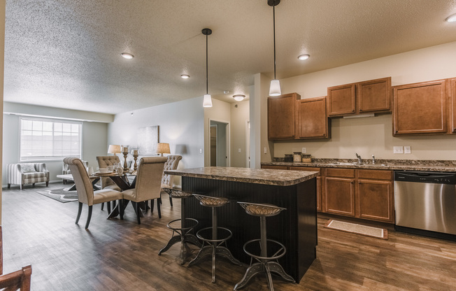 3 beds, 2 baths, 1,242 sqft, $1,750, Unit 4201-308
