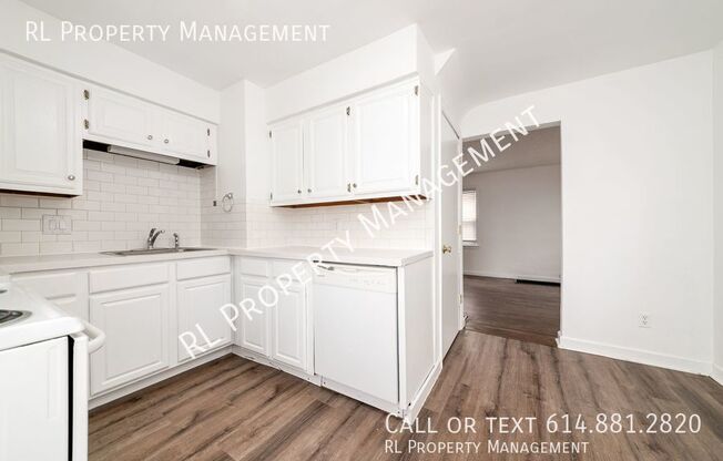 3 beds, 1 bath, 979 sqft, $1,575