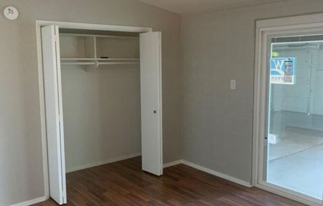 1 bed, 1 bath, $1,200