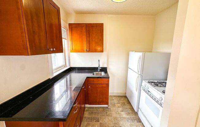 1 bed, 1 bath, 410 sqft, $1,895, Unit 402