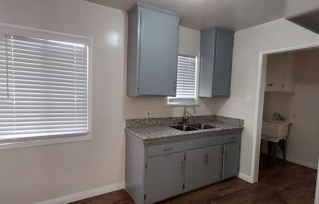 Studio, 1 bath, 400 sqft, $1,600, Unit 314