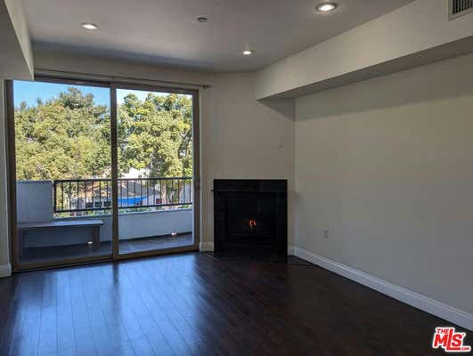 3 beds, 3 baths, 1,630 sqft, $3,800, Unit 306