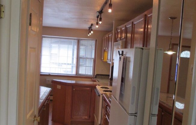 1 bed, 1 bath, 550 sqft, $1,545, Unit 680-216