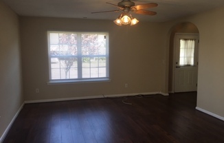 3 beds, 2.5 baths, $1,950