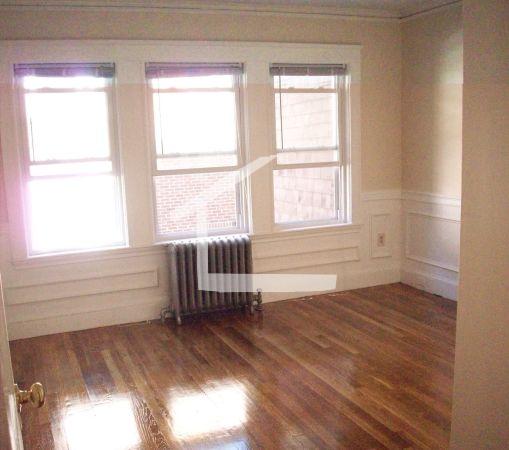 289 Foster St # 2