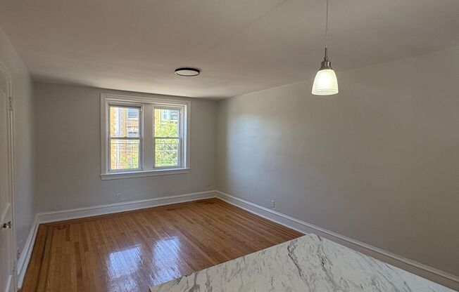 1 bed, 1 bath, 600 sqft, $1,295, Unit 2A