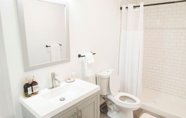 1 bed, 1 bath, $2,100, Unit 3