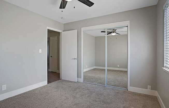 Plush Carpeting at Colonial Garden Apartments, California