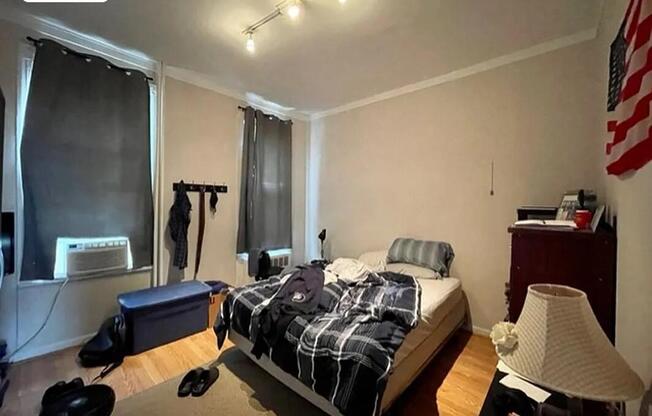 32 11 38 AVE