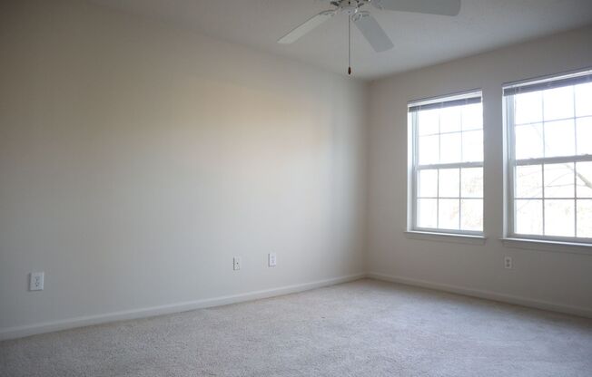 1 bed, 1 bath, 671 sqft, $1,369, Unit 3-3304