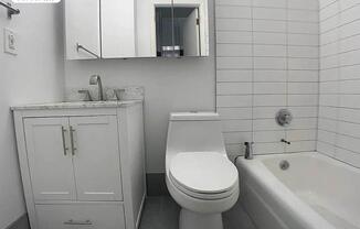 455 W 46 ST
