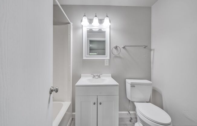 1 bed, 1 bath, 525 sqft, $949, Unit 2260 - 10