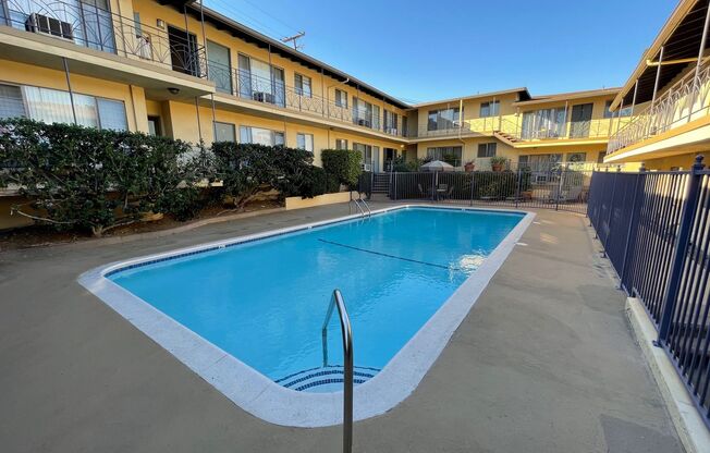 1 bed, 1 bath, 800 sqft, $1,995, Unit 13