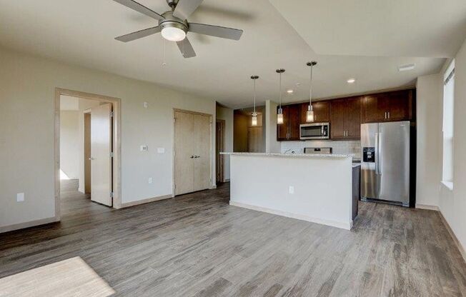 2 beds, 2 baths, 998 sqft, $2,445, Unit 401