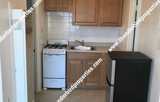 Studio, 1 bath, 400 sqft, $775, Unit C