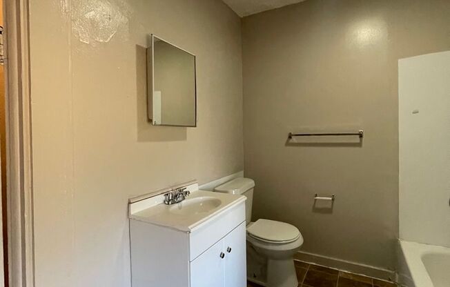 3 beds, 1 bath, $1,200