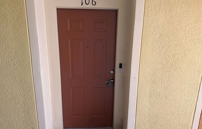 3 bed 2 bath Condo