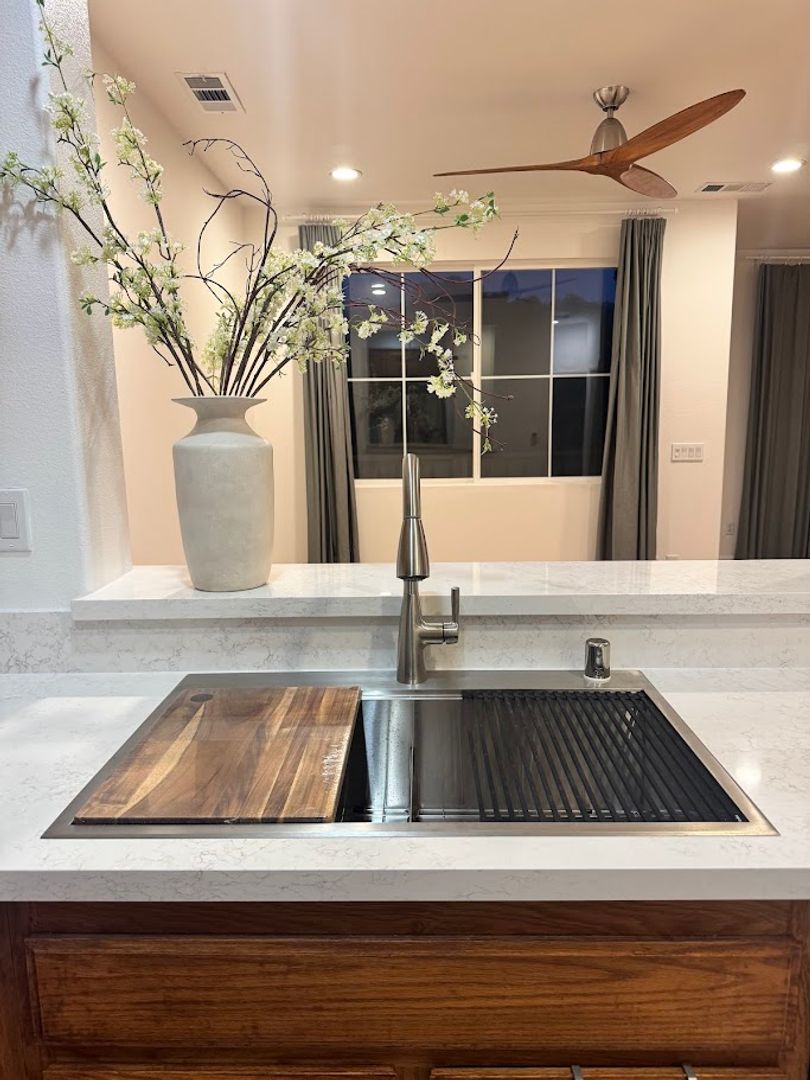 3 Bed, 2 Bath Townhome in Carlsbad