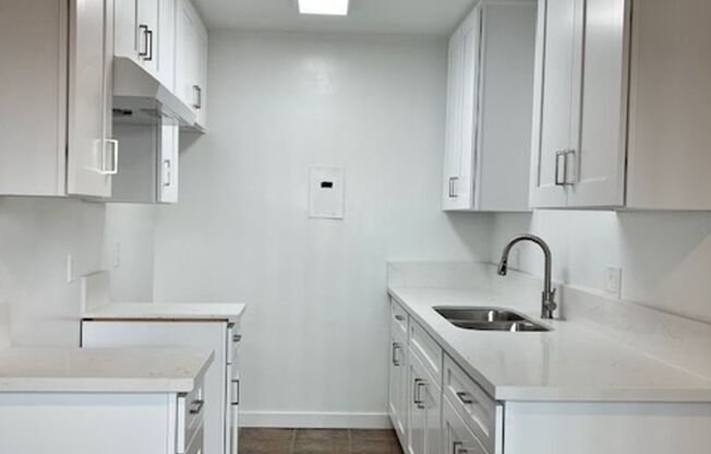 306 E. Hyde Park Ops