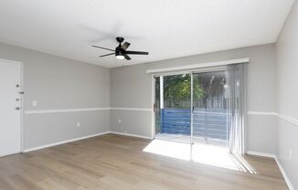 Living Area-Renovated (1BR,1BA 690SF)