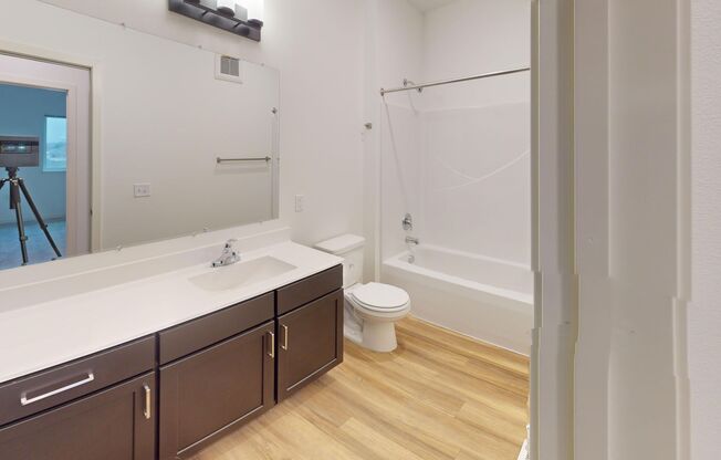 1 bed, 1 bath, 815 sqft, $1,240, Unit 7950-2418
