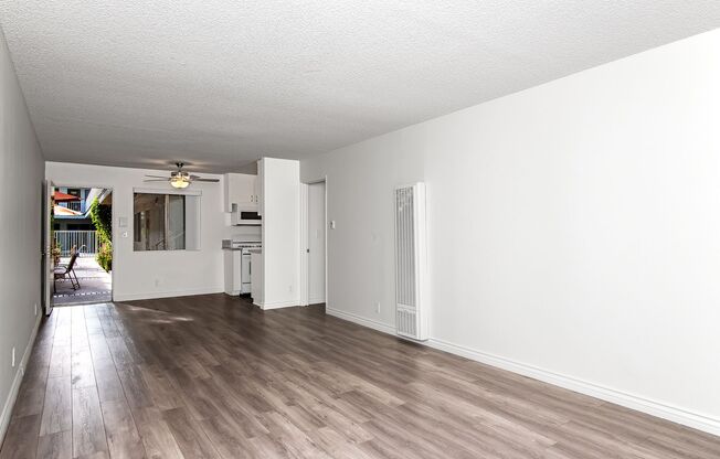 1 bed, 1 bath, 650 sqft, $1,850, Unit 114