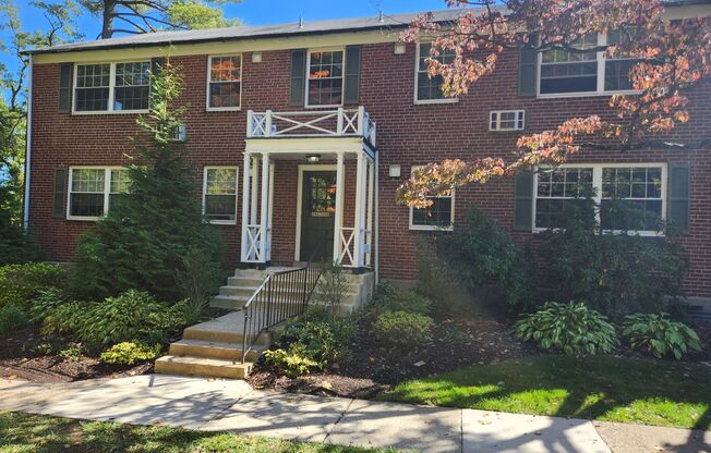 1 bed, 1 bath, 663 sqft, $1,995, Unit C-15