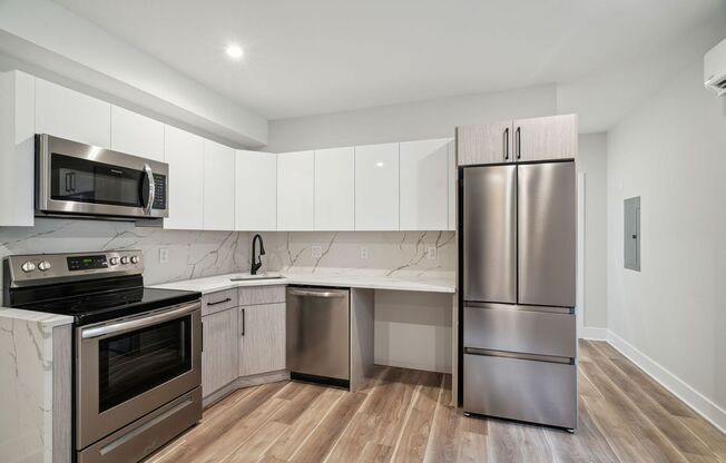 Studio, 1 bath, 431 sqft, $1,350, Unit 7