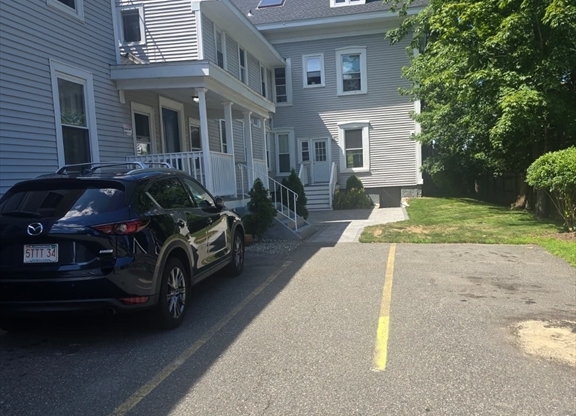 286 S MAIN ST