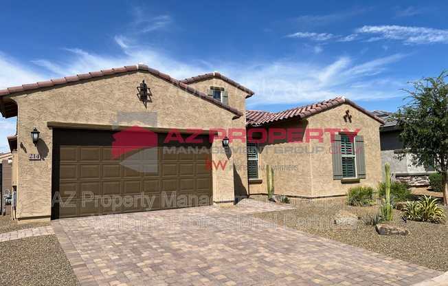 214 E BALAO DR