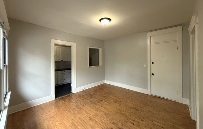 1 bed, 1 bath, 487 sqft, $1,200, Unit 305