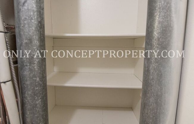 2 beds, 1 bath, 810 sqft, $1,199, Unit 84