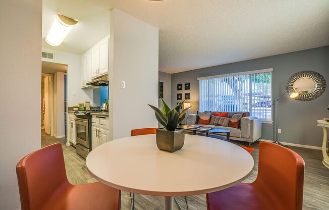 1 bed, 1 bath, 650 sqft, $1,229, Unit 38