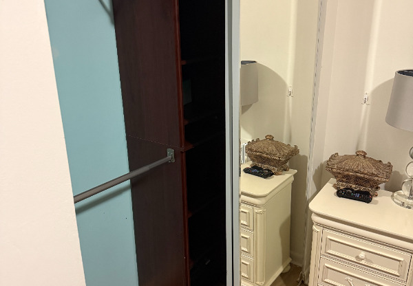 10061 SW 117 CT