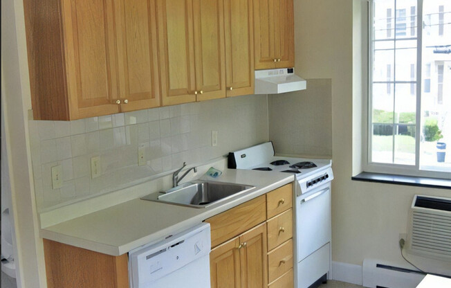 12 Brattle Dr.