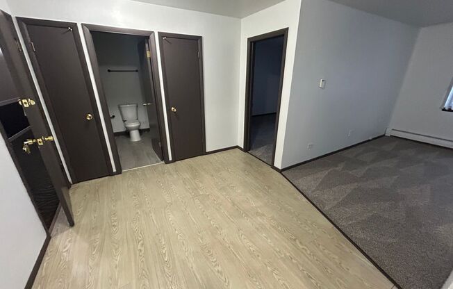 1 bed, 1 bath, $995, Unit 318