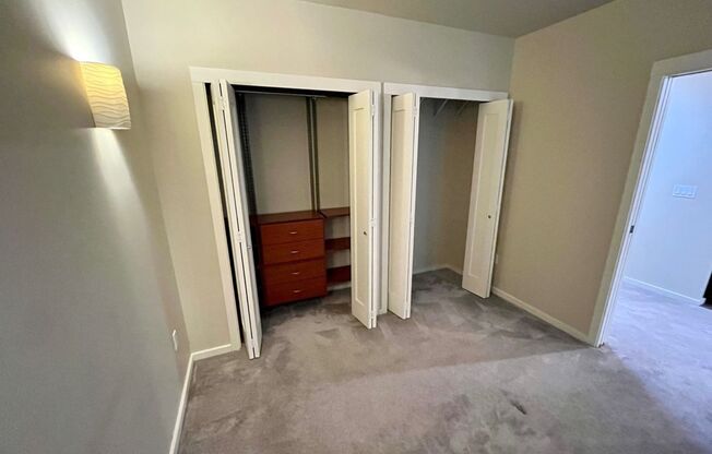 1 bed, 1 bath, $2,050, Unit # 329