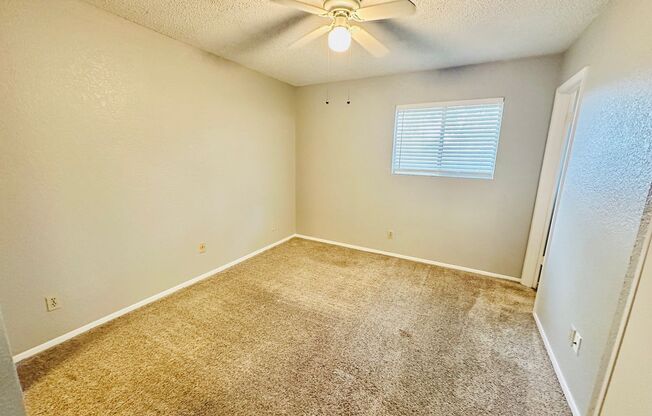 Studio, 1 bath, 500 sqft, $750, Unit 210