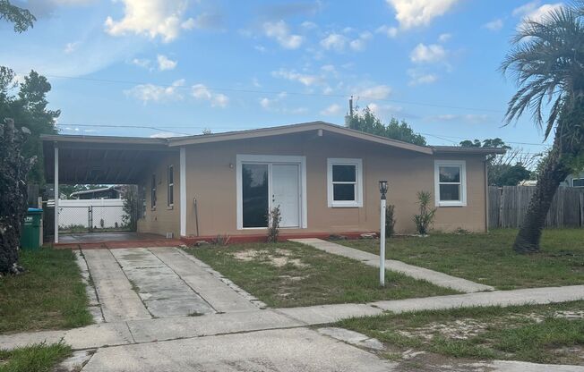 Welcome Home  CAll Sheila Campbell  407-687-7900   Hurry will not last!