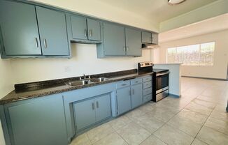 $1,995- Beautiful Down Stairs 2 Bedroom / 1 Bath - $1k off First Months Rent