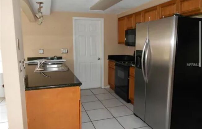3 Bed 1.5 Bath Bright Block Home