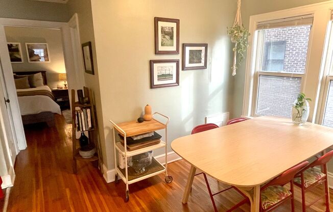 1 bed, 1 bath, 800 sqft, $1,445, Unit 1290105R