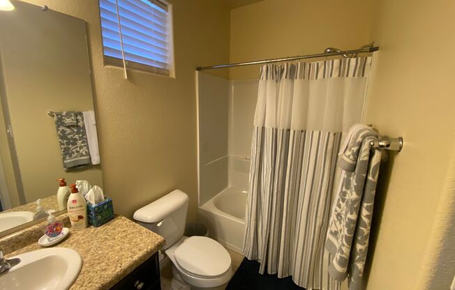 3 beds, 2 baths, 1,874 sqft, $2,200, Unit 209 Landing Trail NE