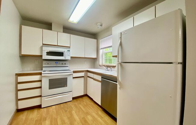 Cozy Des Moines Condo