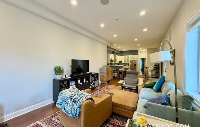 151 V ST NW