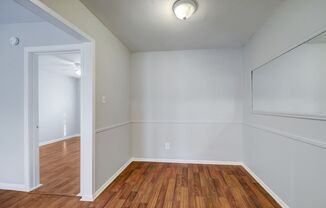 1 bed, 1 bath, 600 sqft, $995, Unit 06