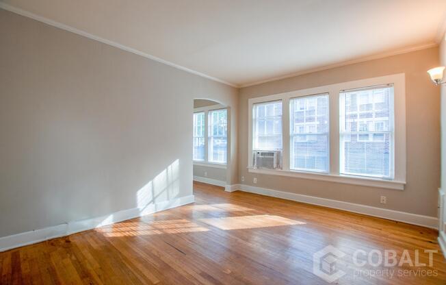 678 SOMERSET TER NE