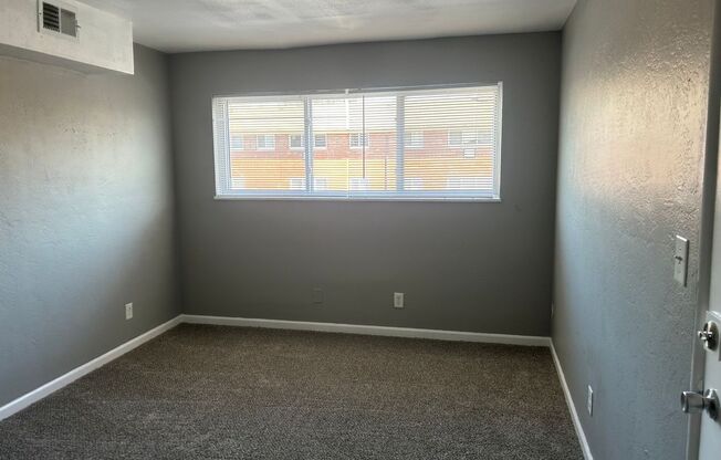 2 beds, 1 bath, 750 sqft, $1,045, Unit B02 1018 10