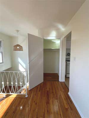 2 beds, 1 bath, $2,700, Unit 2