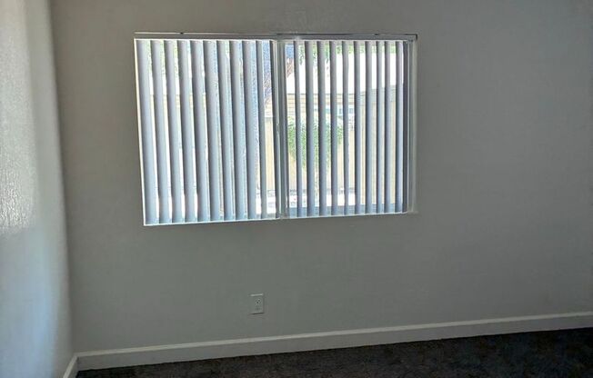 2 beds, 1 bath, 992 sqft, $1,325, Unit 1632-151